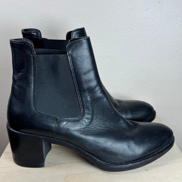Boemos Made in Italy Black Leather Stacked Block Heel Almond Toe Chelsea Boot 10 - Picture 1 of 11